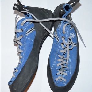 Rock climbing shoes